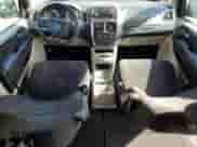 2013 Dodge Grand Caravan SE with VIN 2C4RDGBG5DR788574, listed as a Copart auction lot 69688535 with 119,955 mi miles and Clean title. Bid and sale history available at DreamBid. Image 8.