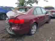 2010 Hyundai Sonata GLS z VIN 5NPET4AC8AH584942, wystawiony jako IAAI lot #43226383 z przebiegiem 133 644 mil mil oraz . Historia ofert i sprzedaży dostępna na DreamBid. Obrazek 4.