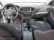 2019 Hyundai Ioniq с VIN KMHC75LH7KU049582, выставлен на аукционе Copart как лот 64332305 с пробегом 62 577 миль миль и Списание • Salvage title. История ставок и продаж доступна на DreamBid. Изображение 8.