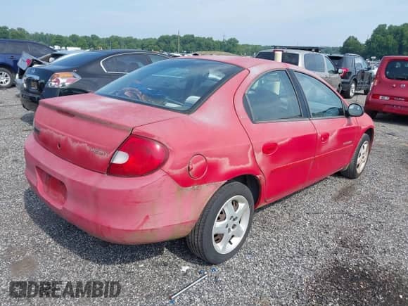2000 Dodge Neon Highline z VIN 1B3ES46C7YD619712, wystawiony jako IAAI lot #40010160 z przebiegiem 135 043 mil mil oraz . Historia ofert i sprzedaży dostępna na DreamBid. Obrazek 4.