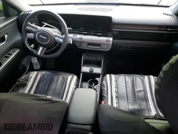 2024 Hyundai Kona Limited с VIN KM8HE3A32RU095922, выставлен на аукционе Copart как лот 76973524 с пробегом Не указан миль и На запчасти • Non repairable. История ставок и продаж доступна на DreamBid. Изображение 8.