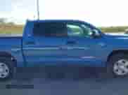 2020 Toyota Tundra SR5 с VIN 5TFDY5F1XLX887092, выставлен на аукционе IAAI как лот 40540625 с пробегом Не указан миль и . История ставок и продаж доступна на DreamBid. Изображение 12.
