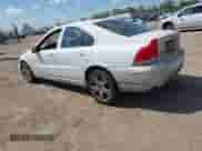 2007 Volvo S60 2.5L Turbo с VIN YV1RH592172609544, выставлен на аукционе IAAI как лот 42447620 с пробегом 234 147 миль миль и . История ставок и продаж доступна на DreamBid. Изображение 3.