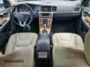 2017 Volvo S60 Inscription Platinum с VIN LYV402TM3HB149593, выставлен на аукционе Copart как лот 59364645 с пробегом 116 934 миль миль и Списание • Salvage title. История ставок и продаж доступна на DreamBid. Изображение 8.
