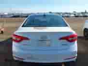 2015 Hyundai Sonata Sport z VIN 5NPE34AF4FH153984, wystawiony jako IAAI lot #43444521 z przebiegiem 124 295 mil mil oraz . Historia ofert i sprzedaży dostępna na DreamBid. Obrazek 16.