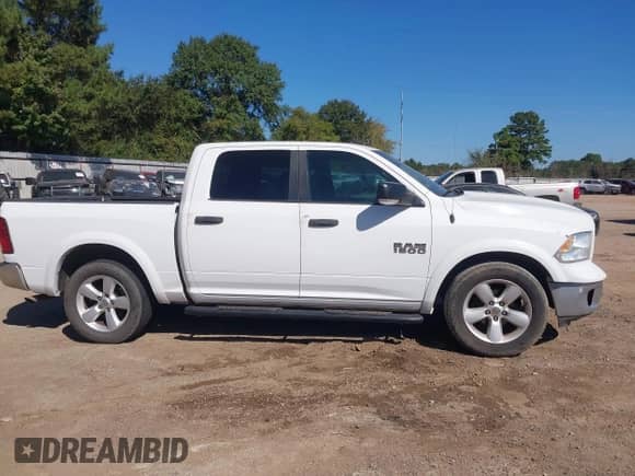 2015 Ram 1500 Big Horn z VIN 1C6RR6LG1FS661002, wystawiony jako IAAI lot #43402772 z przebiegiem 213 718 mil mil oraz . Historia ofert i sprzedaży dostępna na DreamBid. Obrazek 13.