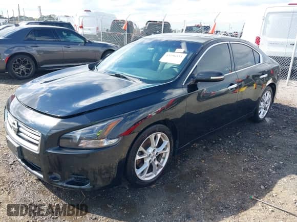 2013 Nissan Maxima SV z VIN 1N4AA5AP2DC829351, wystawiony jako IAAI lot #43296551 z przebiegiem 193 444 mil mil oraz . Historia ofert i sprzedaży dostępna na DreamBid. Obrazek 18.