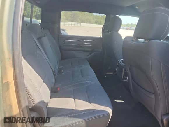 2021 Ram 1500 Big Horn z VIN 1C6SRFFT9MN634152, wystawiony jako Copart lot #68209385 z przebiegiem 36 523 mil mil oraz Szkoda całkowita • Salvage title. Historia ofert i sprzedaży dostępna na DreamBid. Obrazek 10.