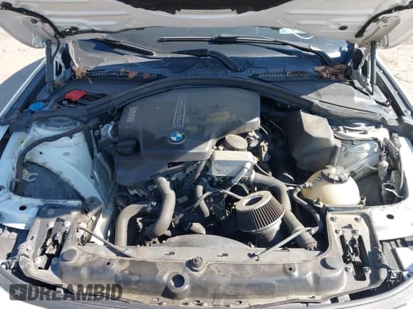 2018 BMW 3 Series 320i xDrive с VIN WBA8E5G52JNU47448, выставлен на аукционе IAAI как лот 43154523 с пробегом 103 558 миль миль и . История ставок и продаж доступна на DreamBid. Изображение 10.