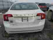 2018 Volvo S60 Inscription Platinum с VIN LYV402TMXJB157406, выставлен на аукционе Copart как лот 43436405 с пробегом 114 480 миль миль и Списание • Salvage title. История ставок и продаж доступна на DreamBid. Изображение 6.