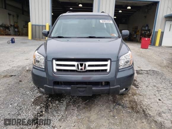 2006 Honda Pilot EX z VIN 5FNYF18496B006792, wystawiony jako Copart lot #83851235 z przebiegiem 122 957 mil mil oraz Szkoda całkowita • Salvage title. Historia ofert i sprzedaży dostępna na DreamBid. Obrazek 5.