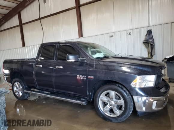 2018 Ram 1500 Big Horn z VIN 1C6RR7GT5JS276452, wystawiony jako Copart lot #84738495 z przebiegiem 79 623 mil mil oraz Szkoda całkowita • Salvage title. Historia ofert i sprzedaży dostępna na DreamBid. Obrazek 4.