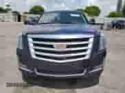 2018 Cadillac Escalade Luxury with VIN 1GYS3BKJ7JR260064, listed as a Copart auction lot 61089915 with 112,720 mi miles and Salvage title. Bid and sale history available at DreamBid. Image 5.