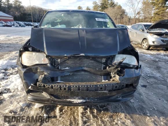 2014 Dodge Grand Caravan SXT with VIN 2C4RDGBG8ER353923, listed as a Copart auction lot 46111295 with 89,907 mi miles and Clean title. Bid and sale history available at DreamBid. Image 5.