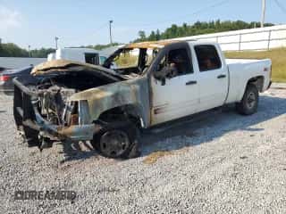 2007 Chevrolet Silverado 2500HD 1LT z VIN 1GCHK23607F504063, wystawiony jako Copart lot #80144545 z przebiegiem Nie podano mil oraz Szkoda całkowita • Salvage title. Historia ofert i sprzedaży dostępna na DreamBid. Obrazek 1.