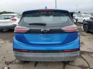 2023 Chevrolet Bolt EV 2LT z VIN 1G1FX6S07P4155789, wystawiony jako Copart lot #69790773 z przebiegiem 5 305 mil mil oraz . Historia ofert i sprzedaży dostępna na DreamBid. Obrazek 6.
