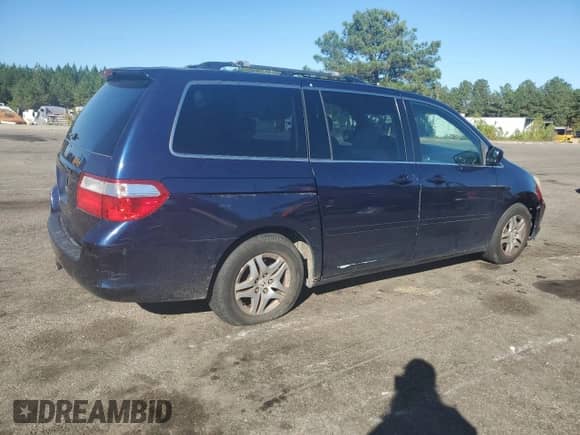 2007 Honda Odyssey EX z VIN 5FNRL384X7B077476, wystawiony jako Copart lot #86660545 z przebiegiem 227 900 mil mil oraz Czysty tytuł • Clean title. Historia ofert i sprzedaży dostępna na DreamBid. Obrazek 3.