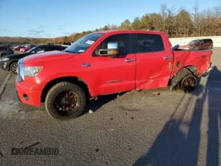 2013 Toyota Tundra Limited z VIN 5TFHY5F12DX270840, wystawiony jako Copart lot #86713844 z przebiegiem 191 198 mil mil oraz Szkoda całkowita • Salvage title. Historia ofert i sprzedaży dostępna na DreamBid. Obrazek 1.