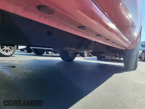 2024 Chevrolet Silverado 1500 LT z VIN 1GCRDDEK1RZ155405, wystawiony jako IAAI lot #43540237 z przebiegiem 50 431 mil mil oraz . Historia ofert i sprzedaży dostępna na DreamBid. Obrazek 48.
