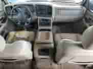 2003 Chevrolet Suburban LT с VIN 3GNGC26U23G272424, выставлен на аукционе Copart как лот 58447875 с пробегом 138 494 миль миль и Списание • Salvage title. История ставок и продаж доступна на DreamBid. Изображение 8.