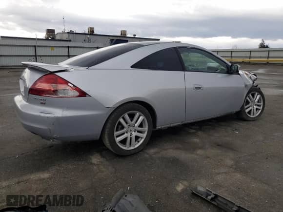 2003 Honda Accord EX z VIN 1HGCM81653A027052, wystawiony jako Copart lot #45325145 z przebiegiem 194 462 mil mil oraz Szkoda całkowita • Salvage title. Historia ofert i sprzedaży dostępna na DreamBid. Obrazek 3.
