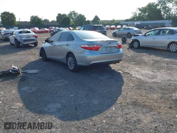 2015 Toyota Camry LE с VIN 4T1BD1FK5FU160612, выставлен на аукционе IAAI как лот 42810590 с пробегом 210 871 миль миль и . История ставок и продаж доступна на DreamBid. Изображение 3.