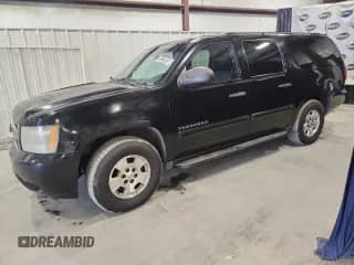 2010 Chevrolet Suburban LS с VIN 1GNUCHE0XAR161346, выставлен на аукционе Copart как лот 81223895 с пробегом 211 599 миль миль и Чистый • Clean title. История ставок и продаж доступна на DreamBid. Изображение 1.