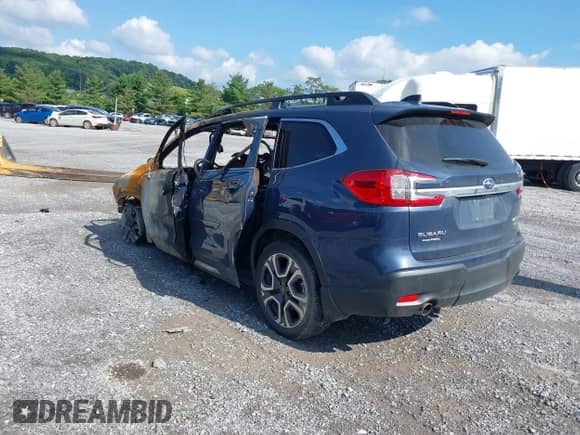 2024 Subaru Ascent Limited with VIN 4S4WMASD3R3435848, listed as a IAAI auction lot 42644997 with 28 mi miles and . Bid and sale history available at DreamBid. Image 3.