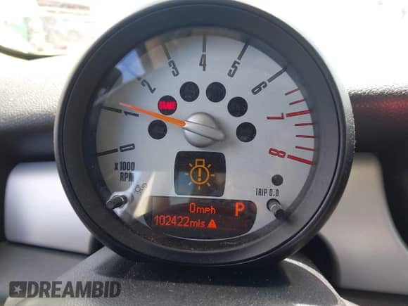 2012 MINI Hardtop with VIN WMWSU3C50CT255544, listed as a IAAI auction lot 42533243 with 102,422 mi miles and . Bid and sale history available at DreamBid. Image 7.