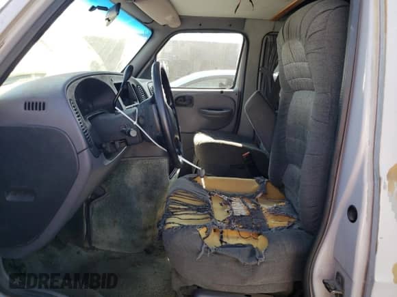 1998 Dodge Cargo with VIN 2B6HB11Y9WK148294, listed as a Copart auction lot 57423635 with 173,116 mi miles and Salvage title. Bid and sale history available at DreamBid. Image 7.