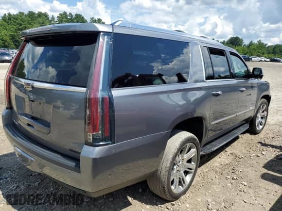 2019 Cadillac Escalade ESV Luxury с VIN 1GYS4HKJ3KR344626, выставлен на аукционе Copart как лот 64810065 с пробегом Не указан миль и Списание • Salvage title. История ставок и продаж доступна на DreamBid. Изображение 3.