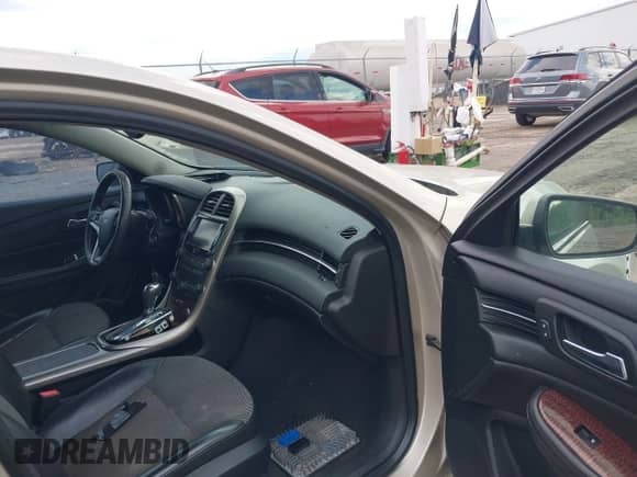 2013 Chevrolet Malibu Eco с VIN 1G11D5SR3DF165702, выставлен на аукционе IAAI как лот 43006406 с пробегом 152 560 миль миль и . История ставок и продаж доступна на DreamBid. Изображение 5.