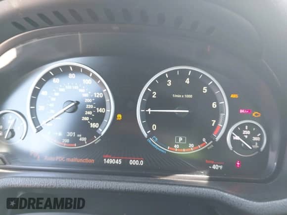 2015 BMW X3 sDrive28i with VIN 5UXWZ7C5XF0M82919, listed as a IAAI auction lot 42819199 with 149,045 mi miles and . Bid and sale history available at DreamBid. Image 7.