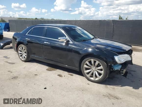 2019 Chrysler 300 Limited с VIN 2C3CCAEG5KH631412, выставлен на аукционе Copart как лот 83820645 с пробегом 63 225 миль миль и Списание • Salvage title. История ставок и продаж доступна на DreamBid. Изображение 4.