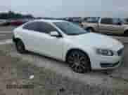 2014 Volvo S60 T5 с VIN YV1612FSXE2289504, выставлен на аукционе Copart как лот 61221985 с пробегом 121 033 миль миль и Списание • Salvage title. История ставок и продаж доступна на DreamBid. Изображение 4.