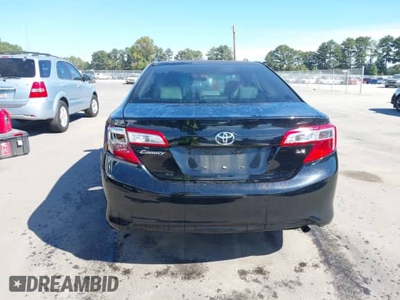 2014 Toyota Camry SE с VIN 4T1BF1FK2EU823028, выставлен на аукционе IAAI как лот 43359704 с пробегом 181 246 миль миль и . История ставок и продаж доступна на DreamBid. Изображение 16.
