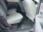 2019 Ram 1500 SLT z VIN 1C6RR7TT5KS714118, wystawiony jako IAAI lot #41865327 z przebiegiem 104 491 mil mil oraz . Historia ofert i sprzedaży dostępna na DreamBid. Obrazek 8.