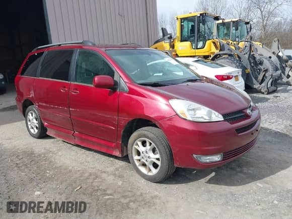 2005 Toyota Sienna XLE with VIN 5TDZA22C85S278883, listed as a IAAI auction lot 42034693 with 85,778 mi miles and . Bid and sale history available at DreamBid. Image 1.