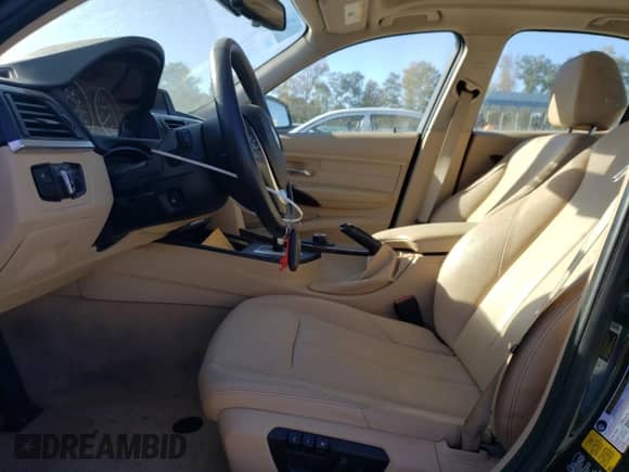 2014 BMW 3 Series 335i xDrive с VIN WBA3B9C54EF588490, выставлен на аукционе Copart как лот 87415855 с пробегом 110 957 миль миль и Чистый • Clean title. История ставок и продаж доступна на DreamBid. Изображение 7.