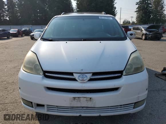 2004 Toyota Sienna XLE z VIN 5TDBA22C74S018541, wystawiony jako Copart lot #82137955 z przebiegiem 160 277 mil mil oraz Szkoda całkowita • Salvage title. Historia ofert i sprzedaży dostępna na DreamBid. Obrazek 5.
