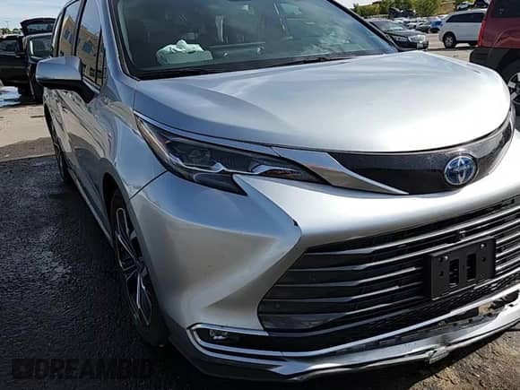 2025 Toyota Sienna Platinum с VIN 5TDERKEC0SS252907, выставлен на аукционе Copart как лот 84353665 с пробегом 9 411 миль миль и Списание • Salvage title. История ставок и продаж доступна на DreamBid. Изображение 14.