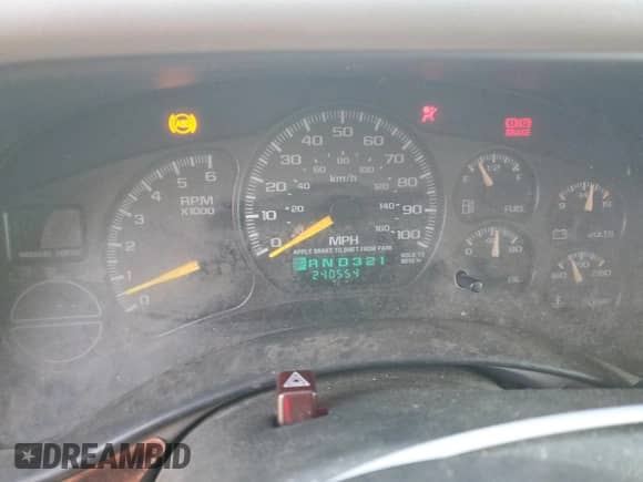 2001 Chevrolet Suburban LT with VIN 3GNFK16T51G104094, listed as a Copart auction lot 47495315 with 240,554 mi miles and Clean title. Bid and sale history available at DreamBid. Image 9.