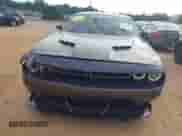 2015 Dodge Challenger SXT z VIN 2C3CDZAG6FH821338, wystawiony jako IAAI lot #43251442 z przebiegiem 160 796 mil mil oraz . Historia ofert i sprzedaży dostępna na DreamBid. Obrazek 12.
