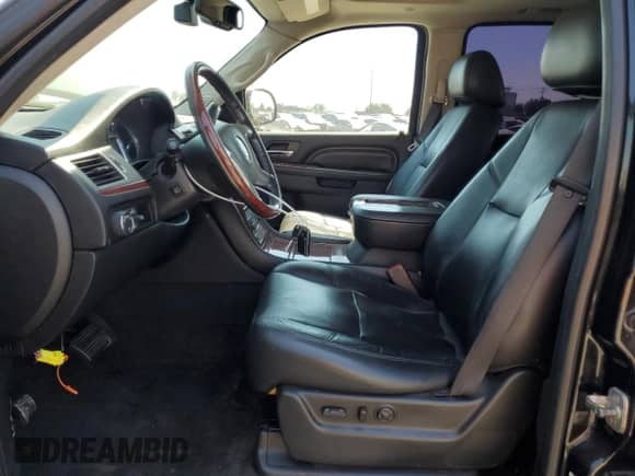 2012 Cadillac Escalade Premium with VIN 1GYS4CEF9CR257342, listed as a Copart auction lot 67846535 with 133,052 mi miles and Salvage title. Bid and sale history available at DreamBid. Image 7.
