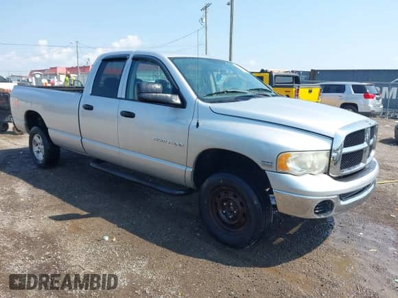 2005 Dodge 1500 SLT z VIN 1D7HU18D05J575646, wystawiony jako IAAI lot #43203572 z przebiegiem Nie podano mil oraz . Historia ofert i sprzedaży dostępna na DreamBid. Obrazek 1.