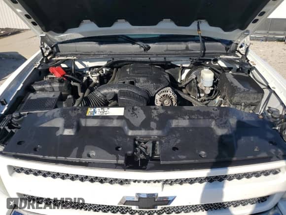 2010 Chevrolet Silverado 1500 LT with VIN 1GCSKSE35AZ255631, listed as a Copart auction lot 84522075 with 127,750 mi miles and Salvage title. Bid and sale history available at DreamBid. Image 11.
