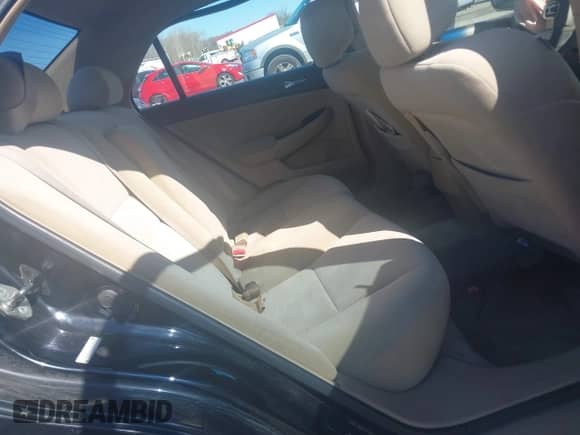 2005 Honda Accord LX with VIN 1HGCM66375A027799, listed as a IAAI auction lot 41904472 with 214,064 mi miles and . Bid and sale history available at DreamBid. Image 8.