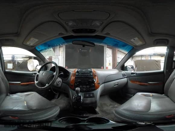 2007 Toyota Sienna XLE z VIN 5TDZK22C07S028442, wystawiony jako IAAI lot #43348664 z przebiegiem 238 657 mil mil oraz . Historia ofert i sprzedaży dostępna na DreamBid. Obrazek 18.