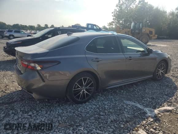 2023 Toyota Camry Hybrid SE with VIN 4T1S31AK4PU051960, listed as a Copart auction lot 68716175 with 35,828 mi miles and Salvage title. Bid and sale history available at DreamBid. Image 3.