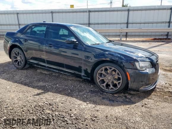 2016 Chrysler 300 S Alloy Edition с VIN 2C3CCABG1GH294975, выставлен на аукционе Copart как лот 82126195 с пробегом 113 601 миль миль и Чистый • Clean title. История ставок и продаж доступна на DreamBid. Изображение 4.